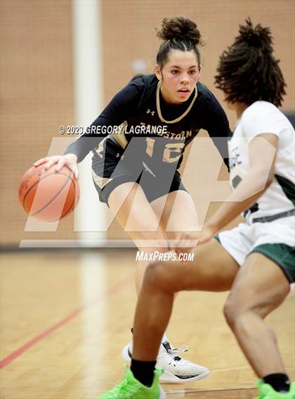 Thumbnail 3 in Amarillo vs Lake Ridge photogallery.