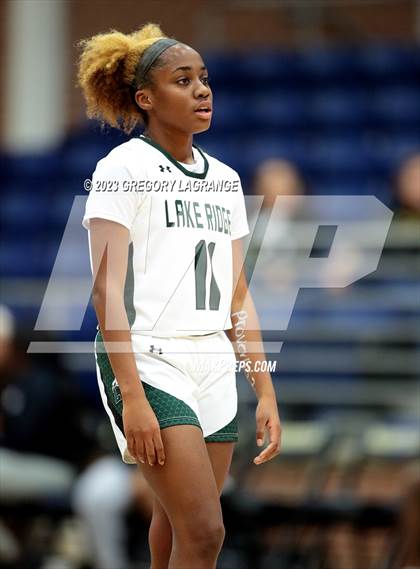 Thumbnail 3 in Amarillo vs Lake Ridge photogallery.