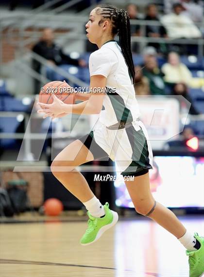 Thumbnail 1 in Amarillo vs Lake Ridge photogallery.