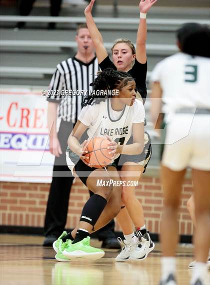Thumbnail 2 in Amarillo vs Lake Ridge photogallery.