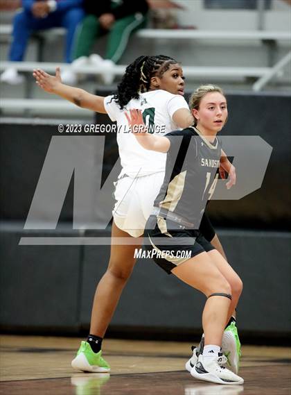 Thumbnail 3 in Amarillo vs Lake Ridge photogallery.