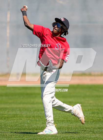 Thumbnail 1 in Williams Field vs. Poston Butte photogallery.