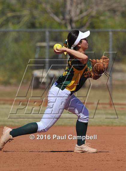 Thumbnail 2 in Horizon vs Queen Creek (Desert Mountain Invitational) photogallery.