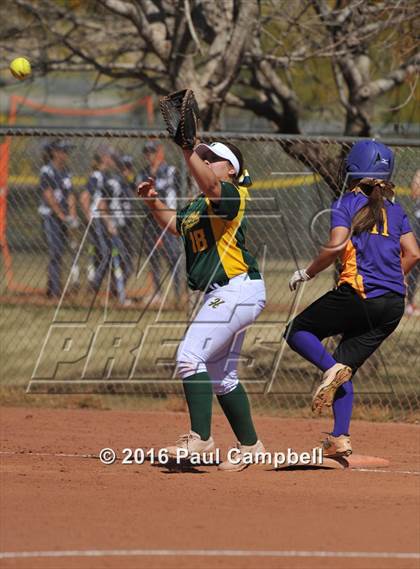 Thumbnail 3 in Horizon vs Queen Creek (Desert Mountain Invitational) photogallery.