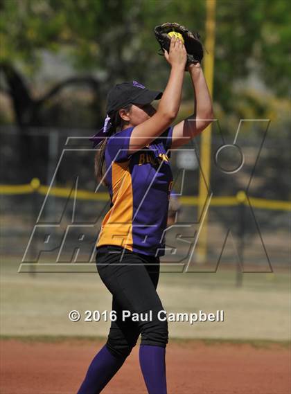 Thumbnail 2 in Horizon vs Queen Creek (Desert Mountain Invitational) photogallery.