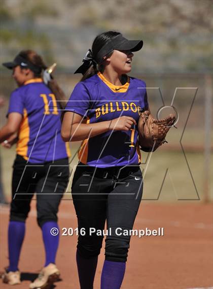 Thumbnail 2 in Horizon vs Queen Creek (Desert Mountain Invitational) photogallery.