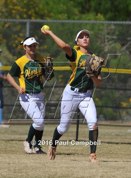 Thumbnail 3 in Horizon vs Queen Creek (Desert Mountain Invitational) photogallery.