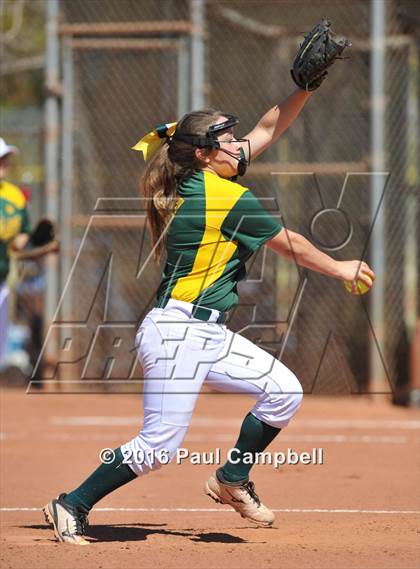 Thumbnail 3 in Horizon vs Queen Creek (Desert Mountain Invitational) photogallery.