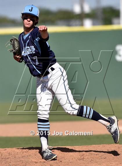 Thumbnail 3 in Johnson [Claudia Taylor] vs  MacArthur [Douglas] photogallery.
