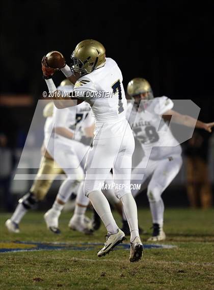 Thumbnail 1 in Brentwood vs Independence (TSSAA Class 5A Division 1 Semifinal) photogallery.