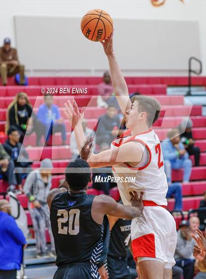 Thumbnail 1 in Westlake @ Gainesville (Hard in the Paint) photogallery.