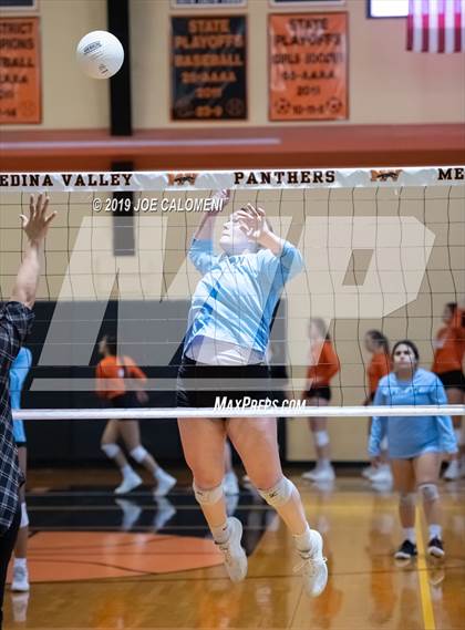 Thumbnail 3 in Harlan @ Medina Valley photogallery.
