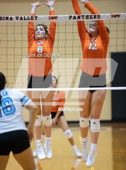 Thumbnail 1 in Harlan @ Medina Valley photogallery.