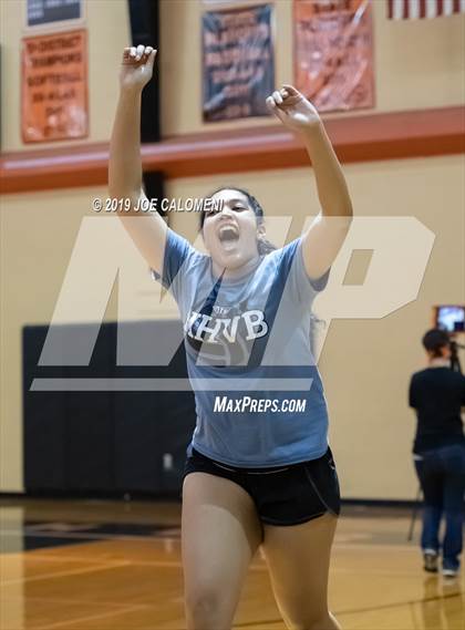 Thumbnail 3 in Harlan @ Medina Valley photogallery.