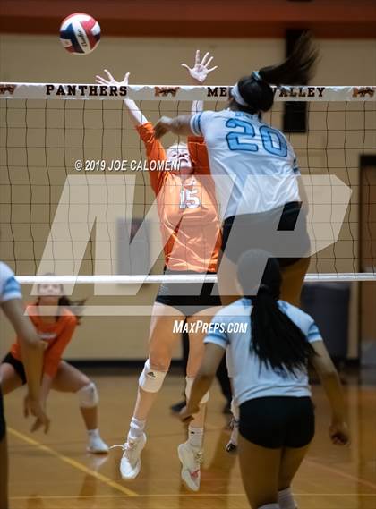 Thumbnail 1 in Harlan @ Medina Valley photogallery.