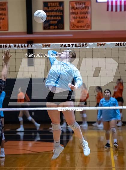 Thumbnail 1 in Harlan @ Medina Valley photogallery.