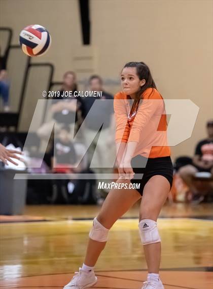 Thumbnail 3 in Harlan @ Medina Valley photogallery.