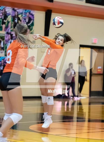 Thumbnail 2 in Harlan @ Medina Valley photogallery.