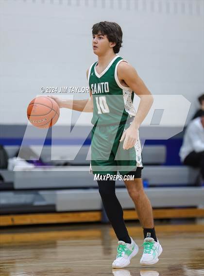 Thumbnail 2 in Santo vs Weatherford (Shottenkirk Basketball Classic) photogallery.