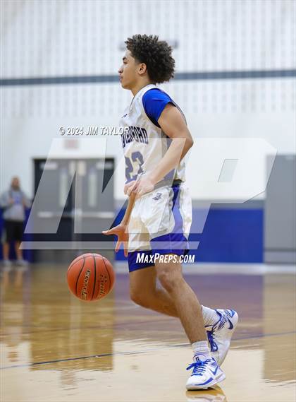 Thumbnail 2 in Santo vs Weatherford (Shottenkirk Basketball Classic) photogallery.