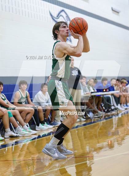 Thumbnail 3 in Santo vs Weatherford (Shottenkirk Basketball Classic) photogallery.