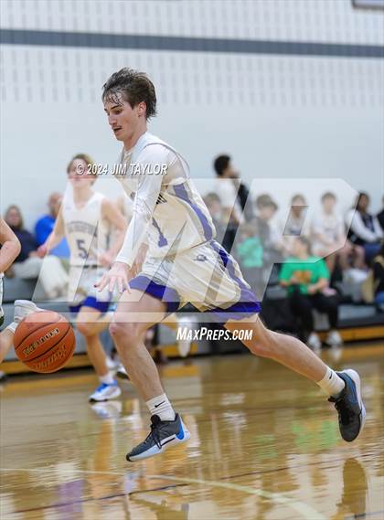 Thumbnail 1 in Santo vs Weatherford (Shottenkirk Basketball Classic) photogallery.