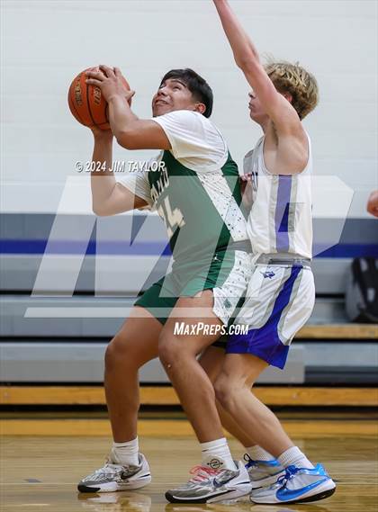 Thumbnail 1 in Santo vs Weatherford (Shottenkirk Basketball Classic) photogallery.