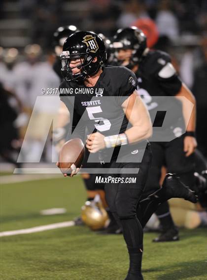 Thumbnail 2 in Servite vs. St. John Bosco photogallery.