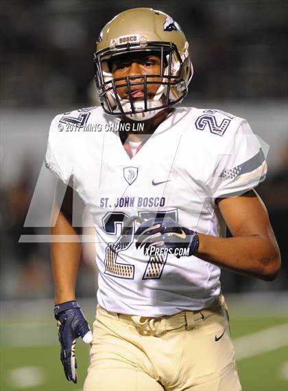 Thumbnail 2 in Servite vs. St. John Bosco photogallery.