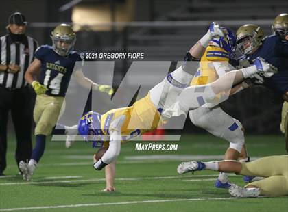 Thumbnail 1 in Bishop Amat @ Notre Dame (SO) photogallery.