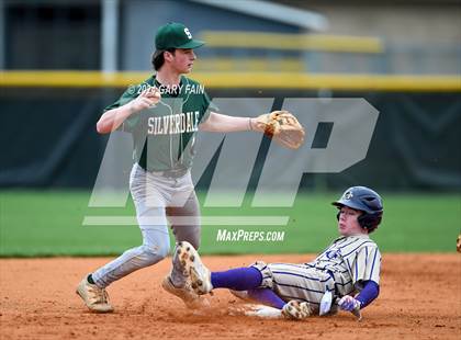 Thumbnail 2 in Grundy County vs Silverdale Academy (Wildcat Classic) photogallery.