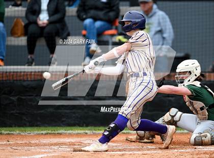 Thumbnail 2 in Grundy County vs Silverdale Academy (Wildcat Classic) photogallery.