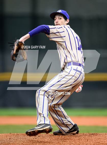 Thumbnail 1 in Grundy County vs Silverdale Academy (Wildcat Classic) photogallery.