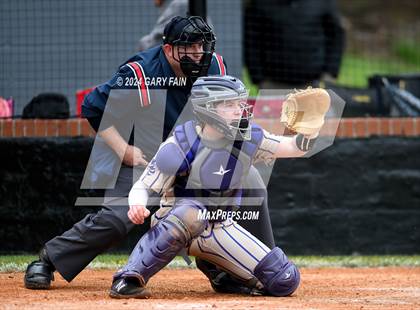 Thumbnail 3 in Grundy County vs Silverdale Academy (Wildcat Classic) photogallery.