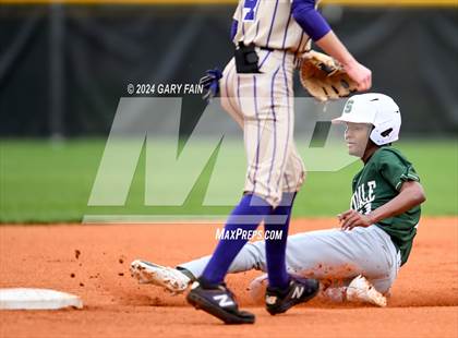Thumbnail 1 in Grundy County vs Silverdale Academy (Wildcat Classic) photogallery.