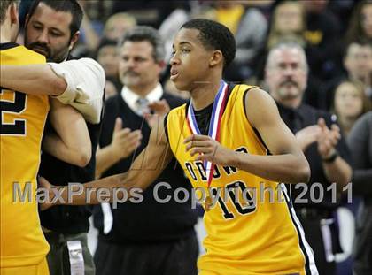 Thumbnail 3 in Bishop O'Dowd vs. El Cerrito (CIF NorCal D3 Regional Final) photogallery.