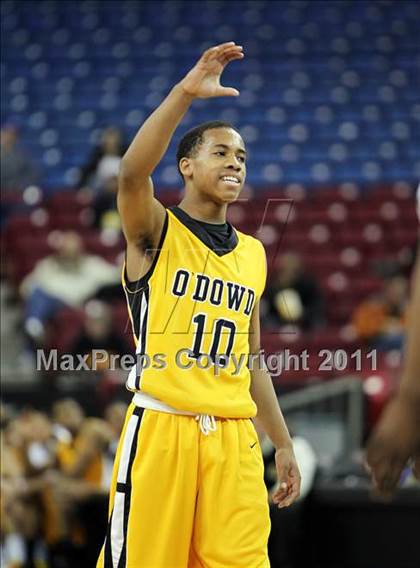 Thumbnail 3 in Bishop O'Dowd vs. El Cerrito (CIF NorCal D3 Regional Final) photogallery.
