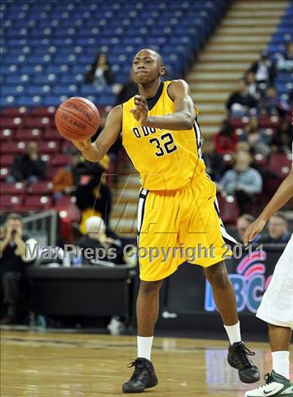 Thumbnail 1 in Bishop O'Dowd vs. El Cerrito (CIF NorCal D3 Regional Final) photogallery.