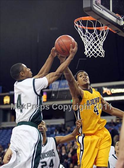 Thumbnail 3 in Bishop O'Dowd vs. El Cerrito (CIF NorCal D3 Regional Final) photogallery.