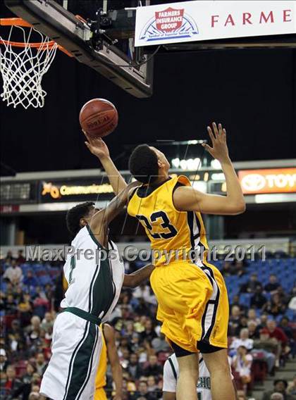 Thumbnail 2 in Bishop O'Dowd vs. El Cerrito (CIF NorCal D3 Regional Final) photogallery.