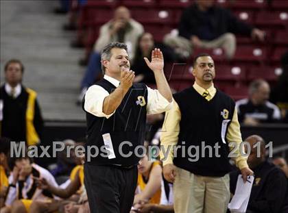 Thumbnail 1 in Bishop O'Dowd vs. El Cerrito (CIF NorCal D3 Regional Final) photogallery.