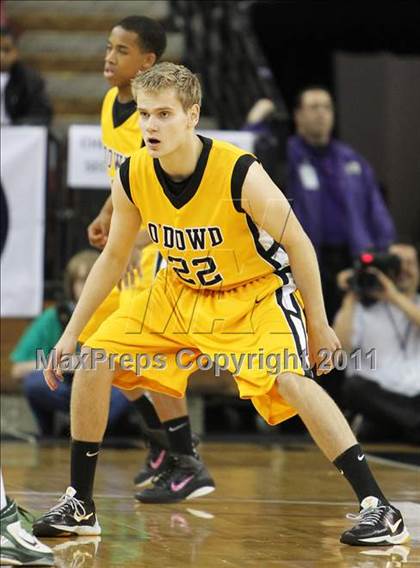 Thumbnail 2 in Bishop O'Dowd vs. El Cerrito (CIF NorCal D3 Regional Final) photogallery.
