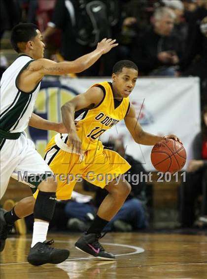 Thumbnail 3 in Bishop O'Dowd vs. El Cerrito (CIF NorCal D3 Regional Final) photogallery.