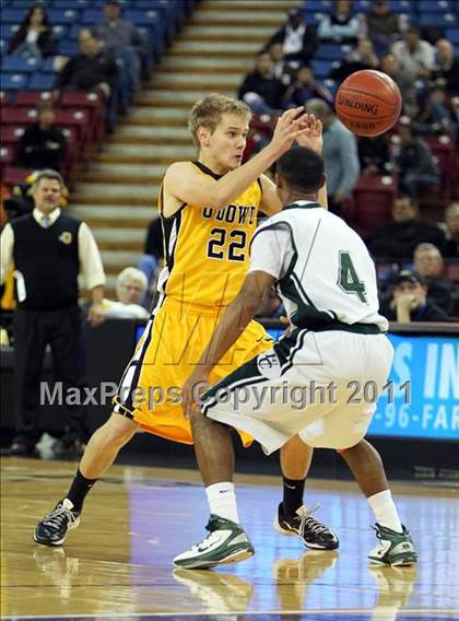 Thumbnail 1 in Bishop O'Dowd vs. El Cerrito (CIF NorCal D3 Regional Final) photogallery.