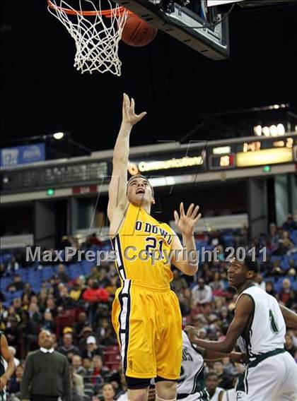 Thumbnail 2 in Bishop O'Dowd vs. El Cerrito (CIF NorCal D3 Regional Final) photogallery.