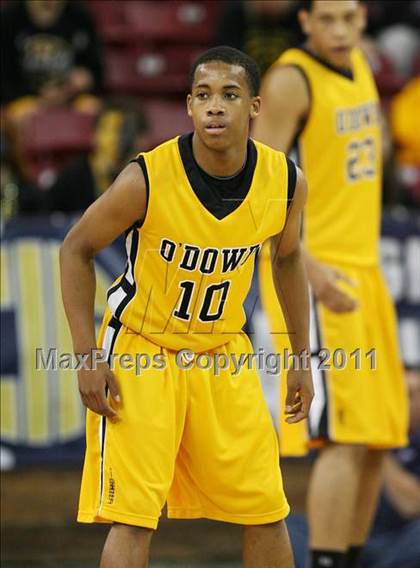 Thumbnail 2 in Bishop O'Dowd vs. El Cerrito (CIF NorCal D3 Regional Final) photogallery.