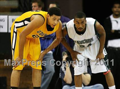 Thumbnail 2 in Bishop O'Dowd vs. El Cerrito (CIF NorCal D3 Regional Final) photogallery.