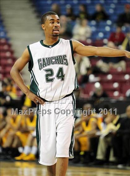 Thumbnail 1 in Bishop O'Dowd vs. El Cerrito (CIF NorCal D3 Regional Final) photogallery.