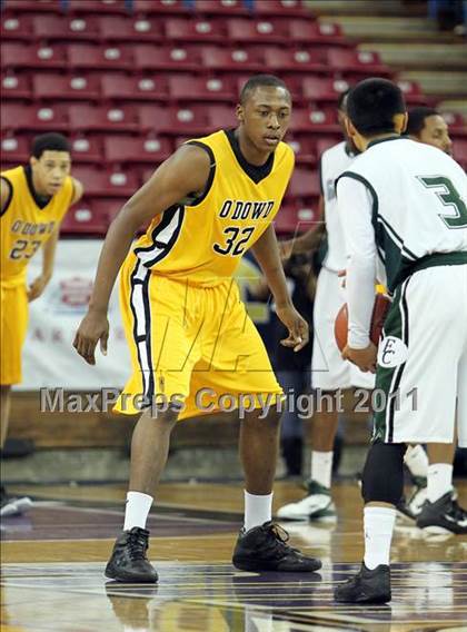 Thumbnail 3 in Bishop O'Dowd vs. El Cerrito (CIF NorCal D3 Regional Final) photogallery.