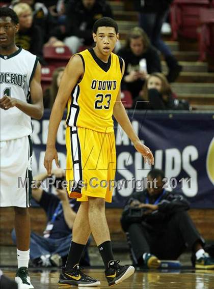 Thumbnail 3 in Bishop O'Dowd vs. El Cerrito (CIF NorCal D3 Regional Final) photogallery.